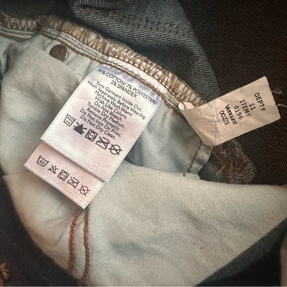 Eddie Bauer Women's Jeans Slightly Curvy Boot Cut Stretch Sz 8 Mid Rise 32.5” - Picture 5 of 9